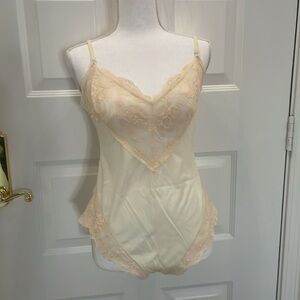 Pandora Beige Nylon Medium Size Teddy. Vintage. Y2K Lingerie